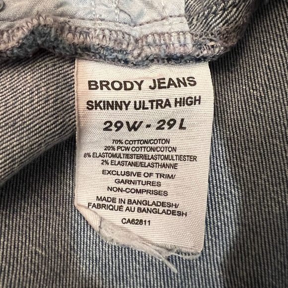 Brody Jeans Skinny Ultra High Distressed Jeans - Picture 3 of 12